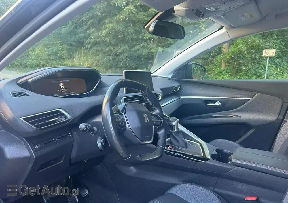 PEUGEOT 3008 1.2 PureTech Active Pack S&S