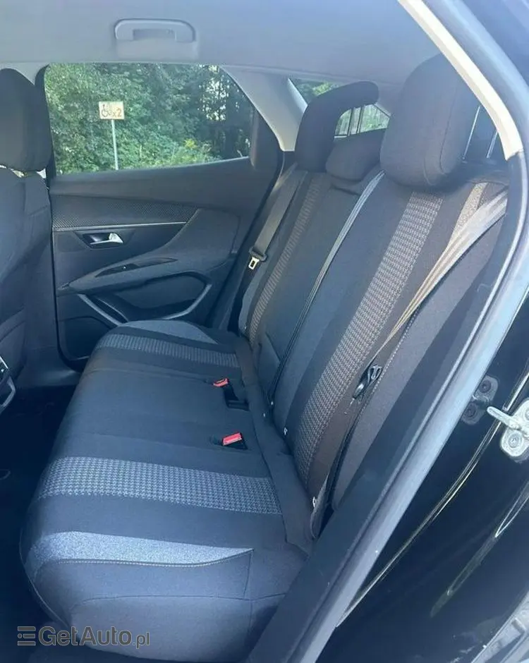 PEUGEOT 3008 1.2 PureTech Active Pack S&S