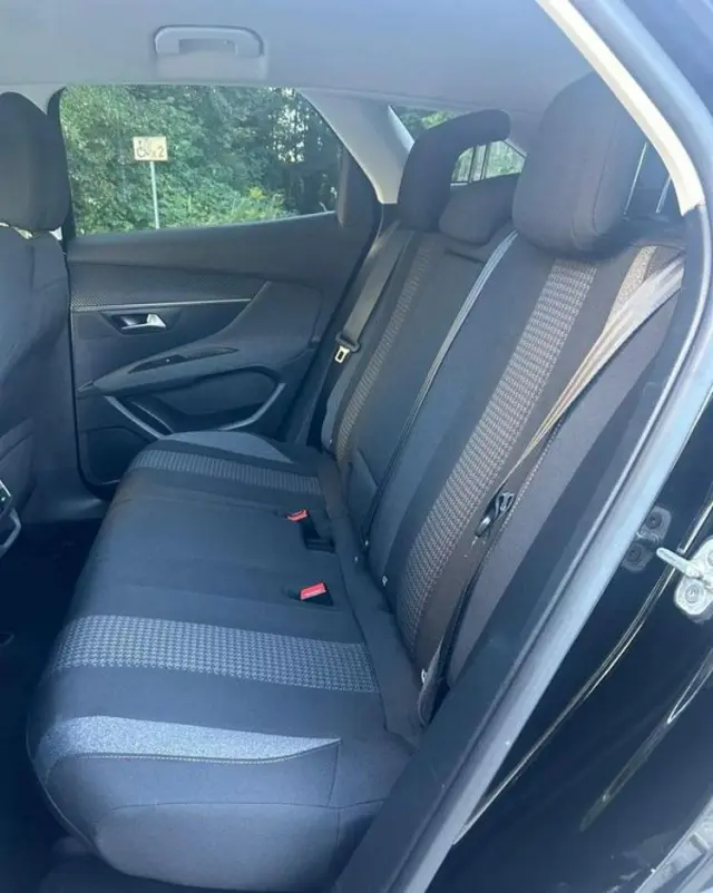 PEUGEOT 3008 1.2 PureTech Active Pack S&S