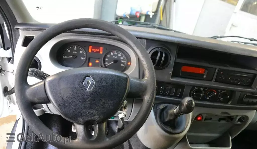 RENAULT Master 
