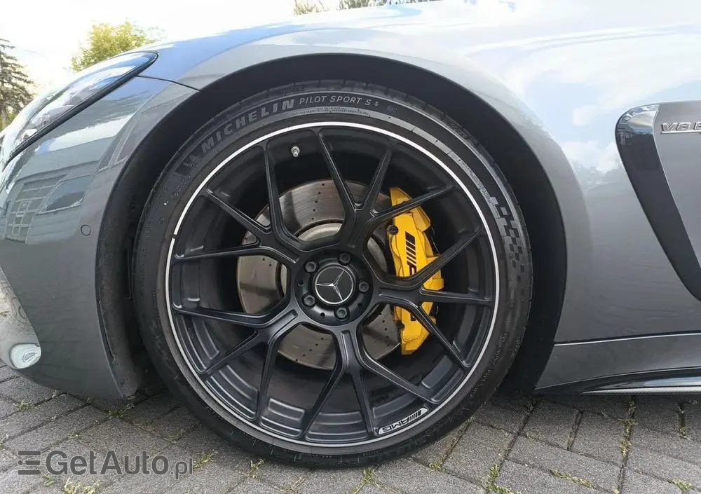 MERCEDES-BENZ AMG GT 