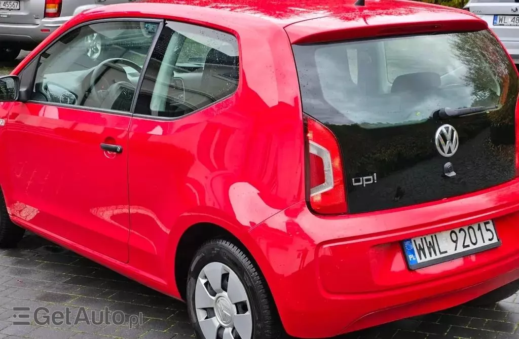 VOLKSWAGEN Up! 