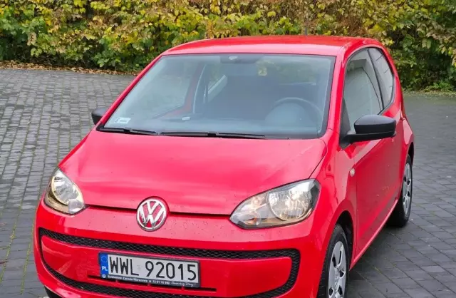 VOLKSWAGEN Up! 