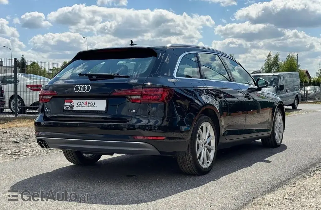 AUDI A4 