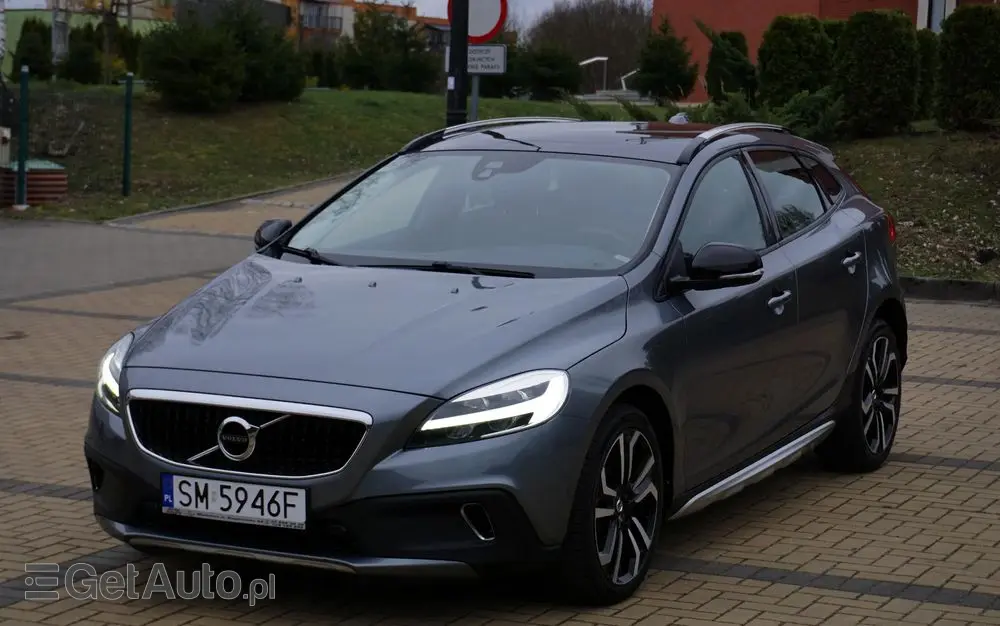 VOLVO V40 Cross Country D2 Momentum