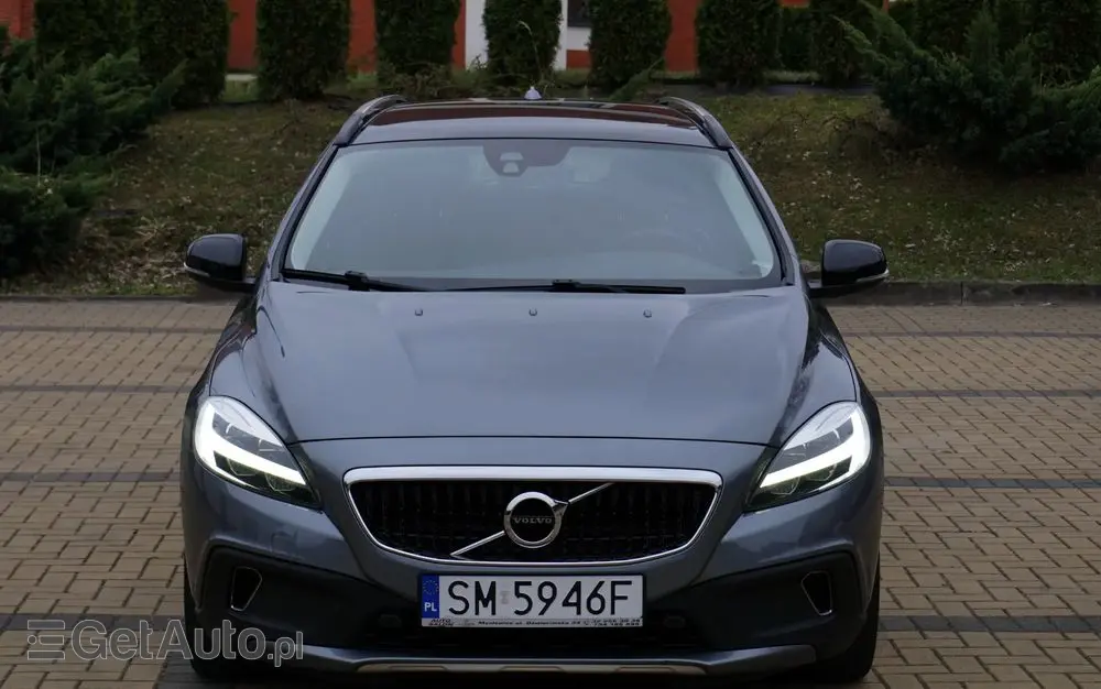 VOLVO V40 Cross Country D2 Momentum