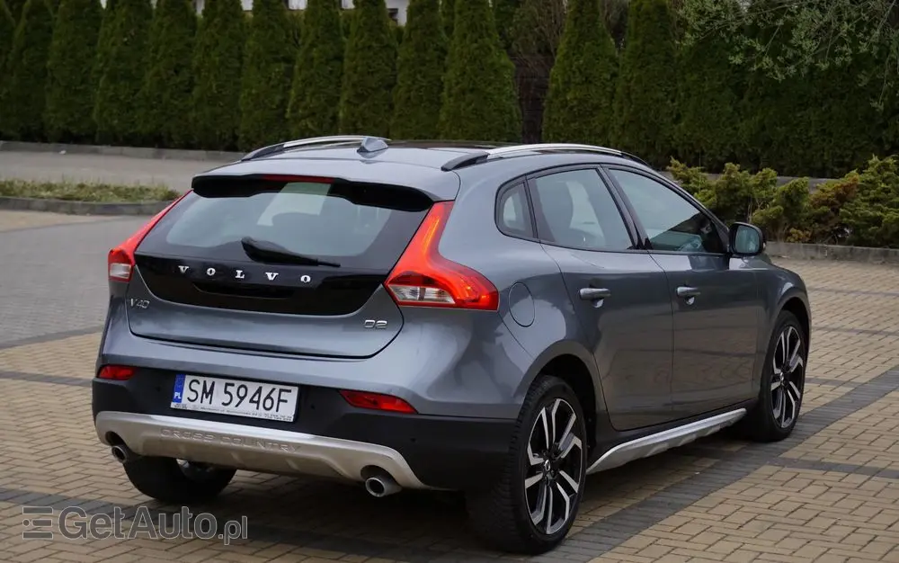 VOLVO V40 Cross Country D2 Momentum