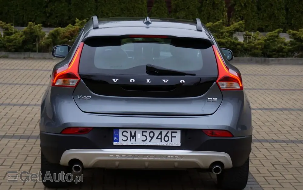 VOLVO V40 Cross Country D2 Momentum