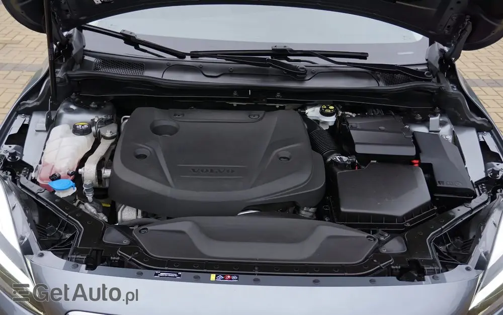 VOLVO V40 Cross Country D2 Momentum