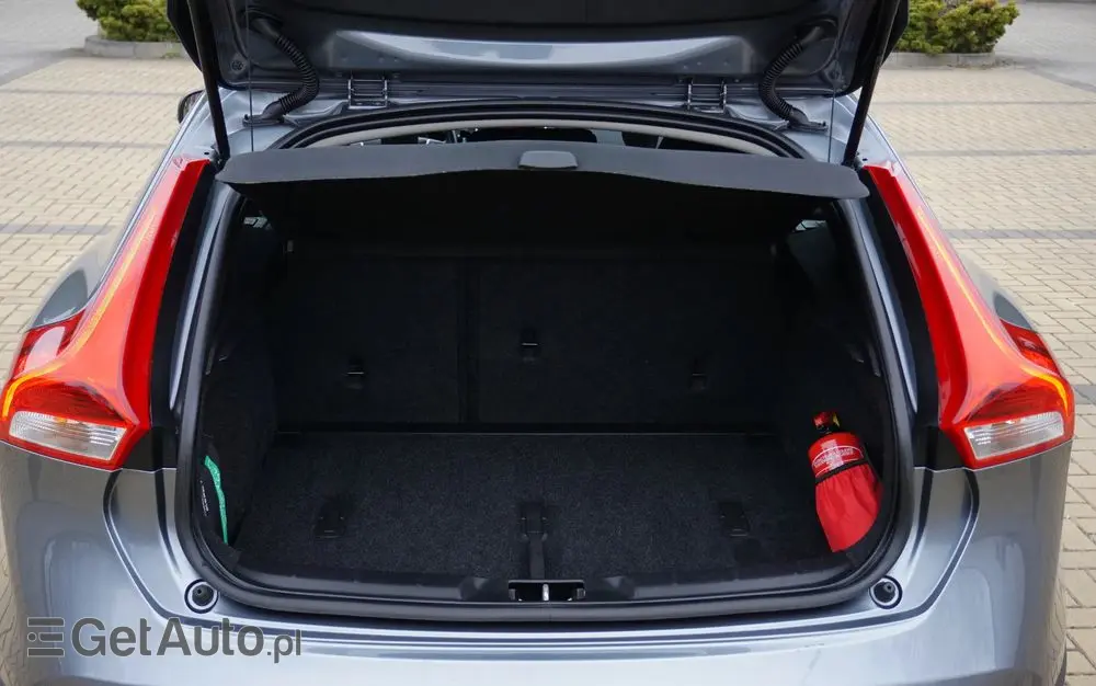 VOLVO V40 Cross Country D2 Momentum