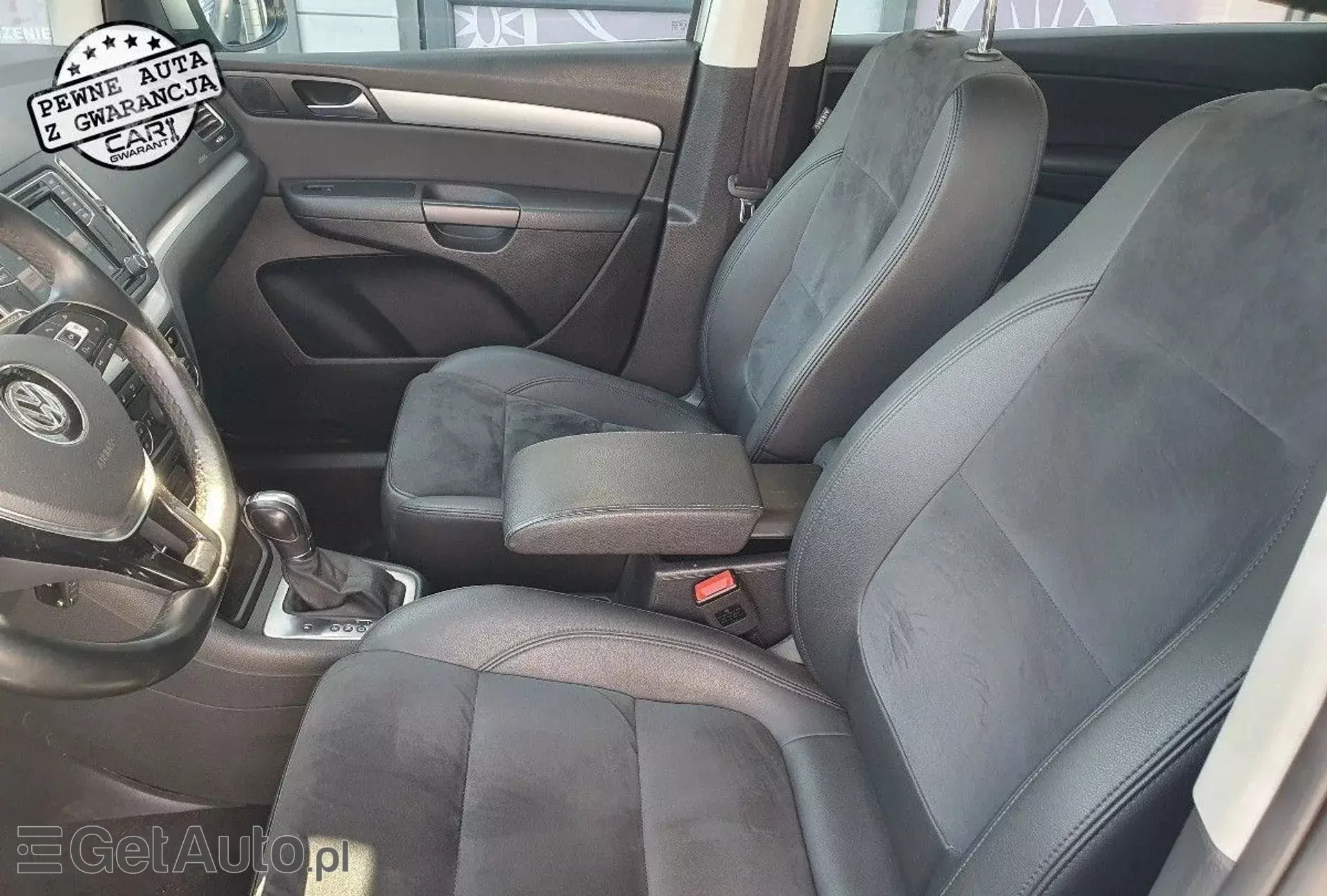 VOLKSWAGEN Sharan Highline DSG