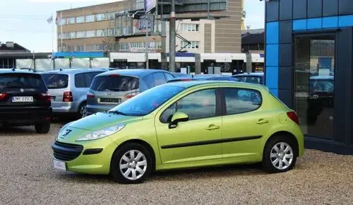 PEUGEOT 207 