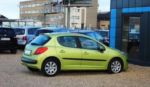 PEUGEOT 207 