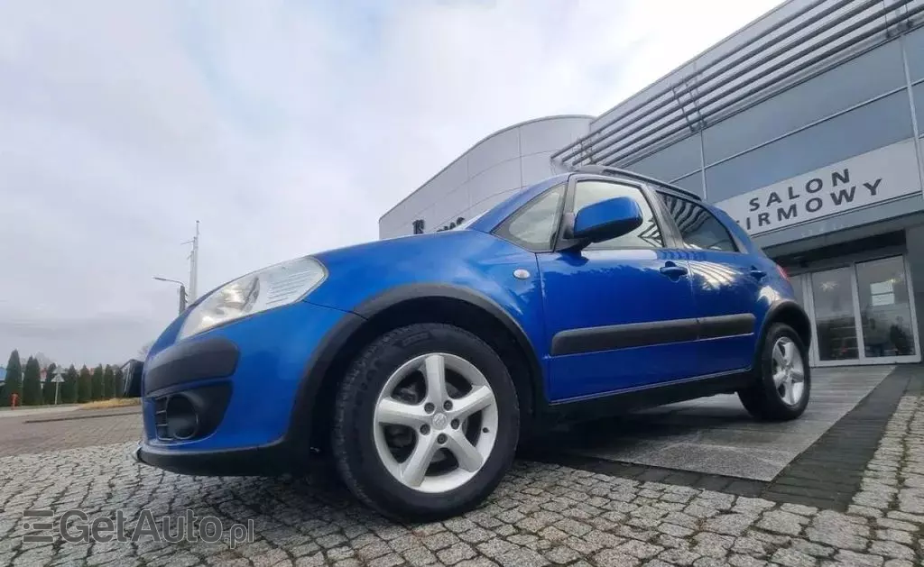 SUZUKI Sx4 
