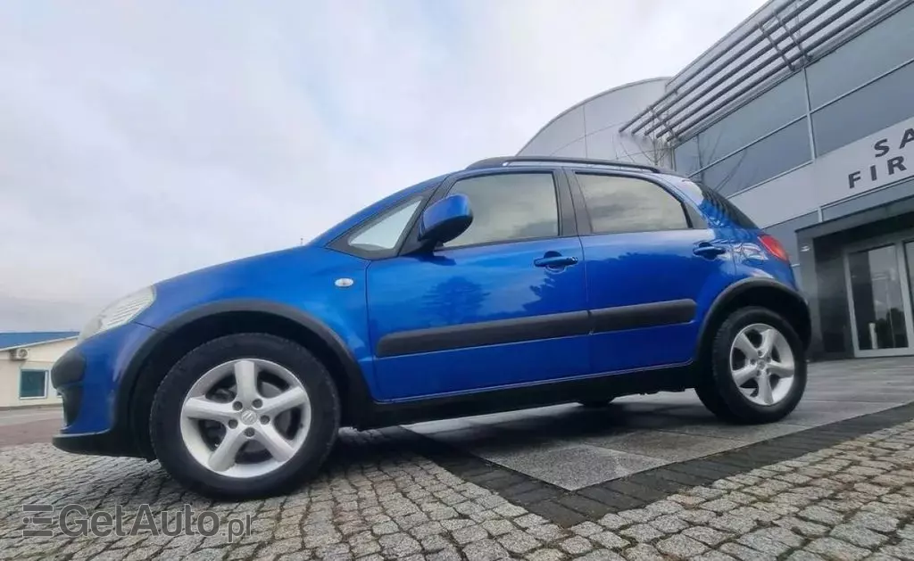 SUZUKI Sx4 
