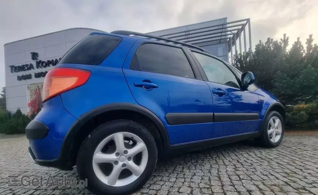 SUZUKI Sx4 