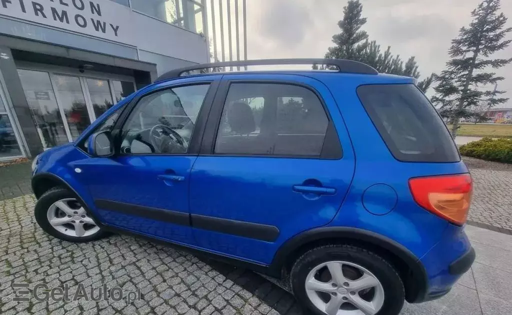 SUZUKI Sx4 