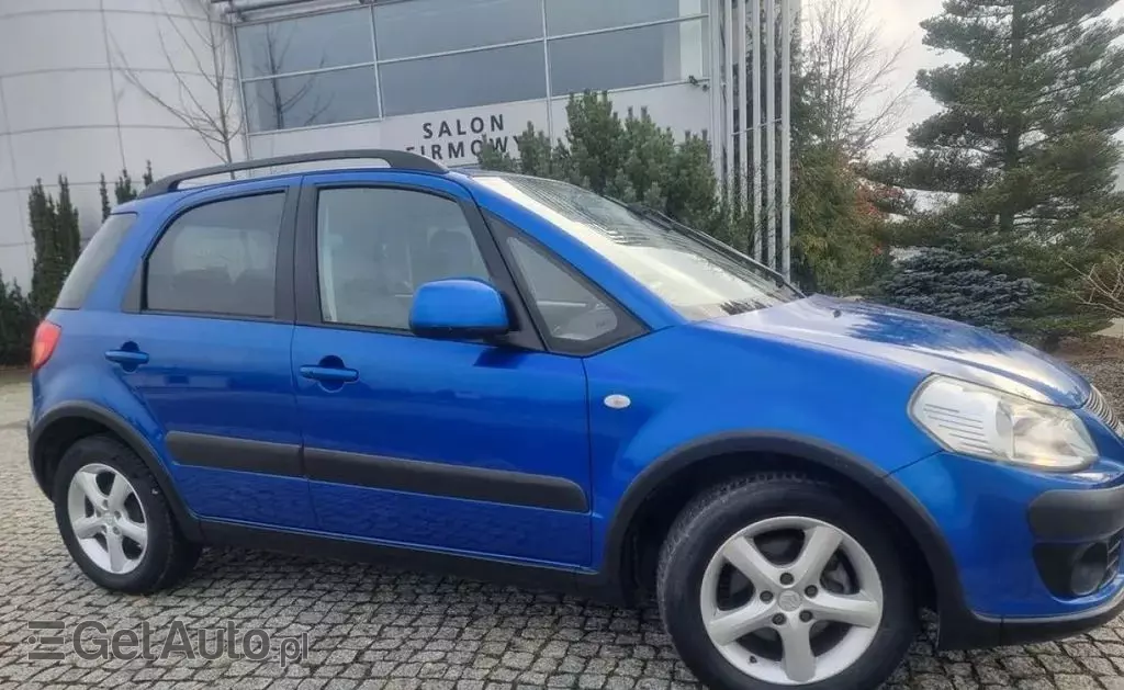 SUZUKI Sx4 
