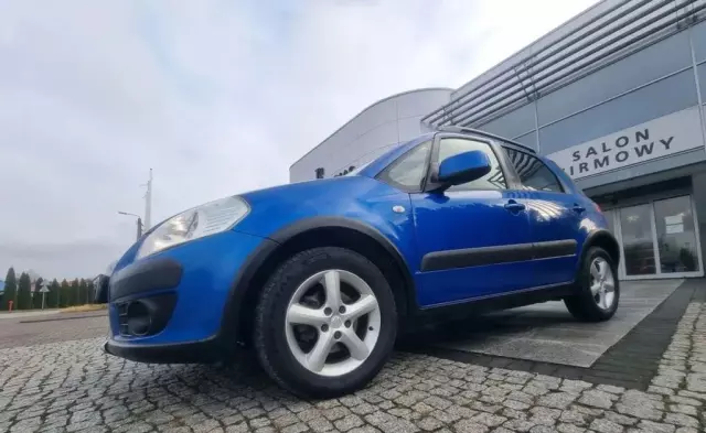 SUZUKI Sx4 