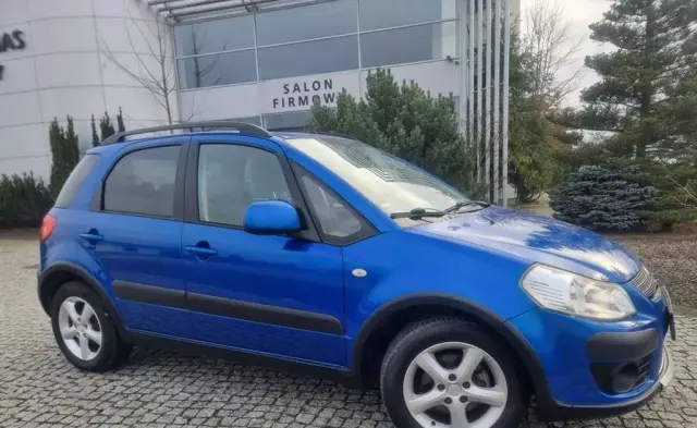 SUZUKI Sx4 