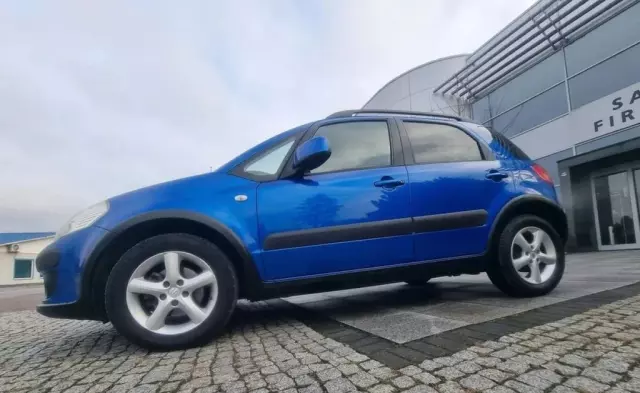 SUZUKI Sx4 