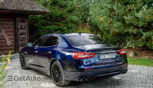 MASERATI Quattroporte 