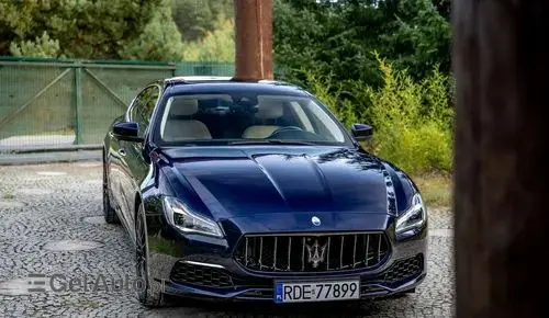MASERATI Quattroporte 