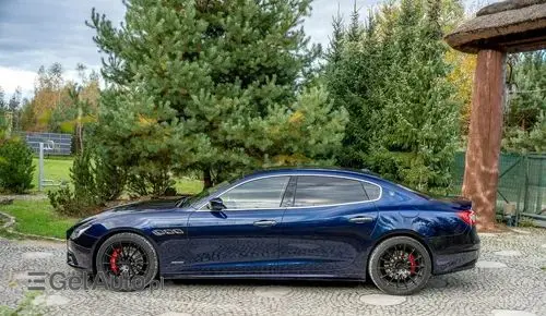 MASERATI Quattroporte 