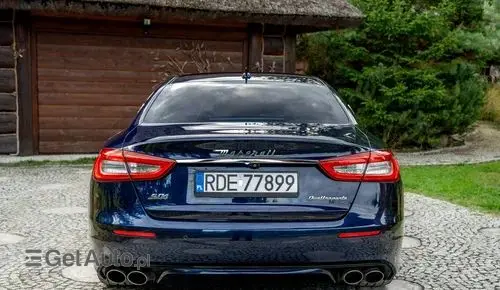 MASERATI Quattroporte 