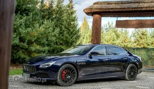MASERATI Quattroporte 