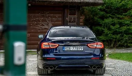MASERATI Quattroporte 