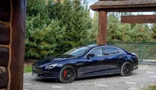 MASERATI Quattroporte 