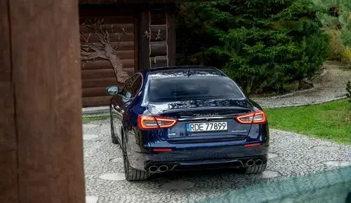 MASERATI Quattroporte 
