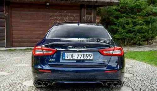 MASERATI Quattroporte 
