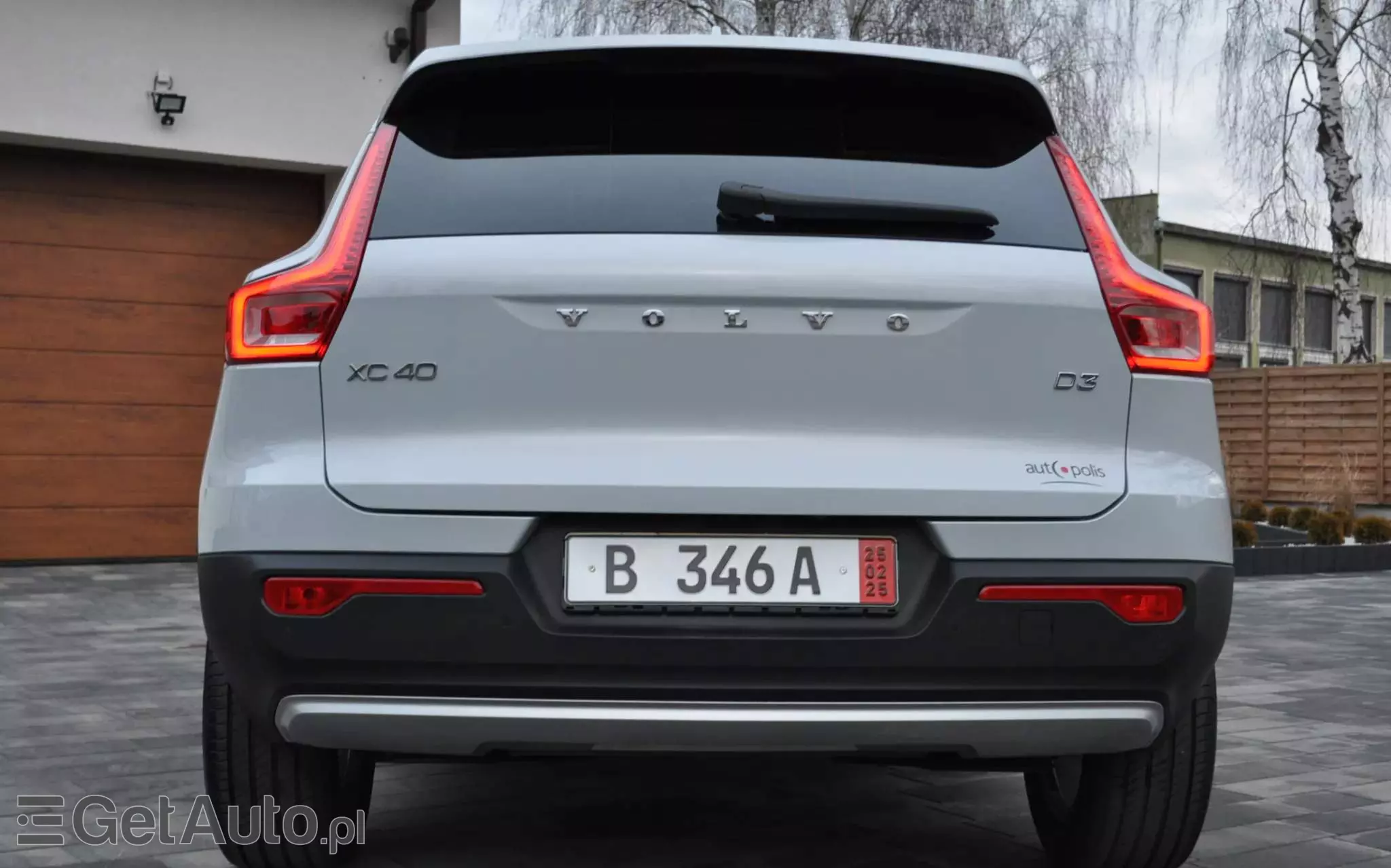 VOLVO XC 40 D3 Momentum Pro