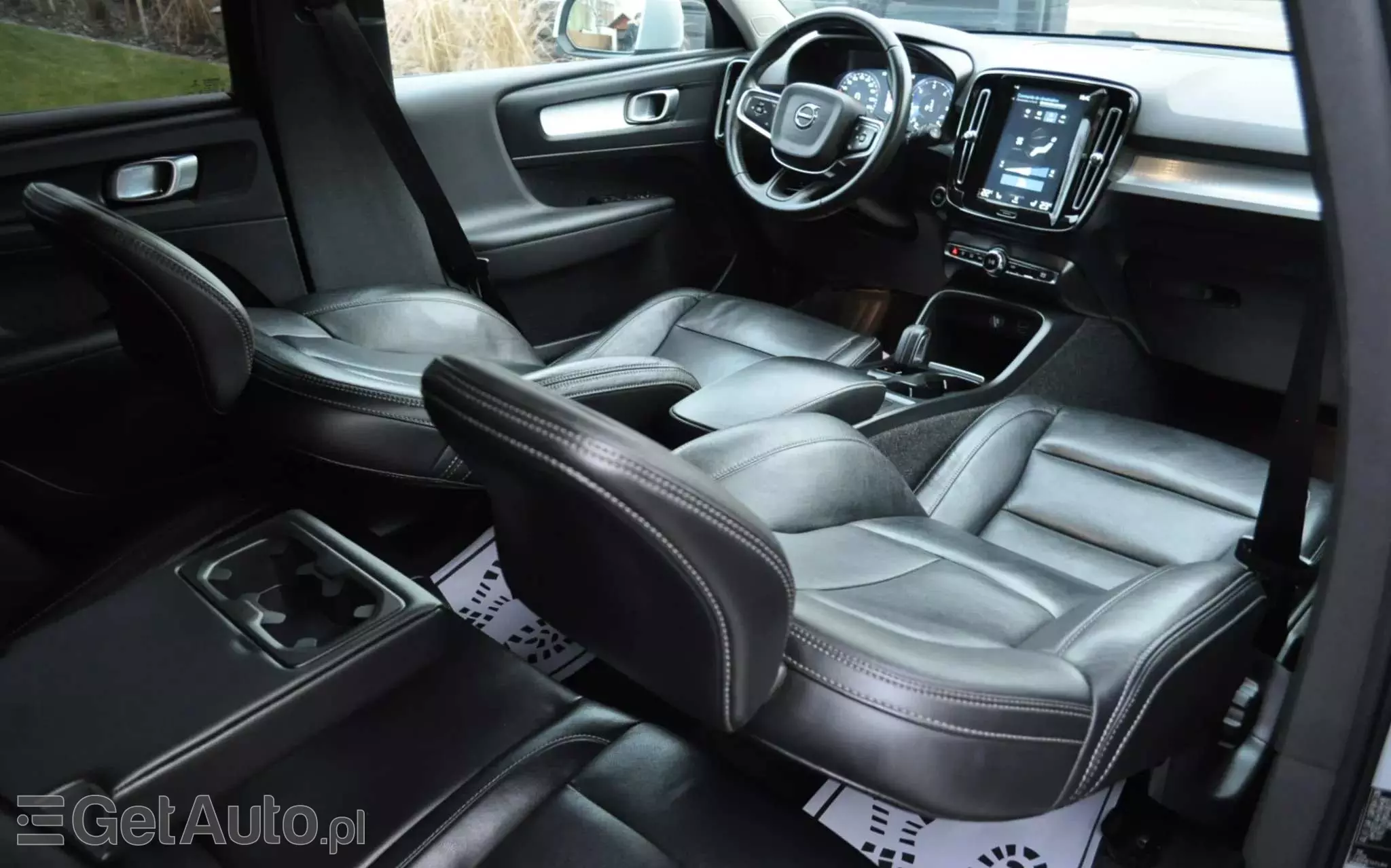 VOLVO XC 40 D3 Momentum Pro