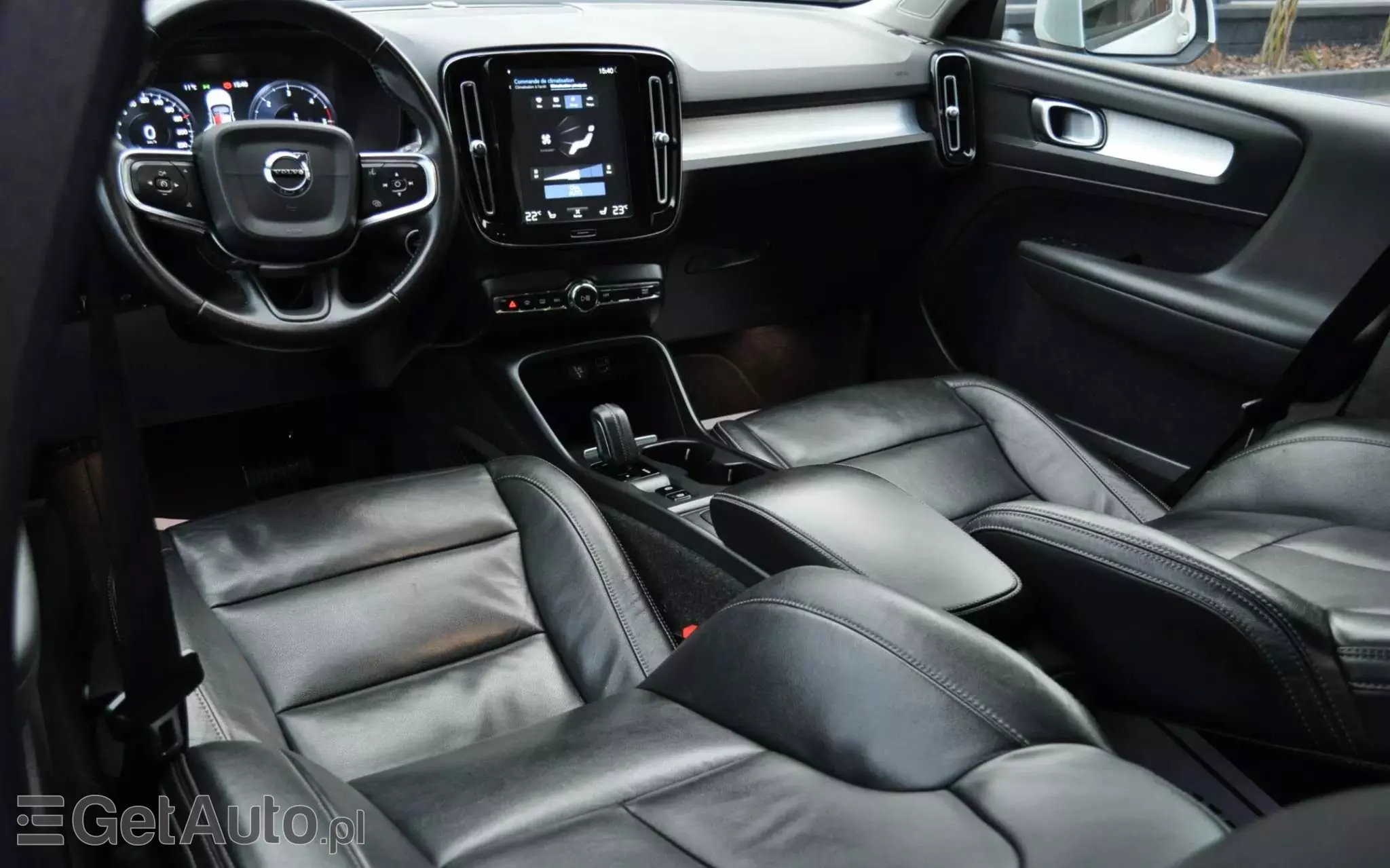 VOLVO XC 40 D3 Momentum Pro