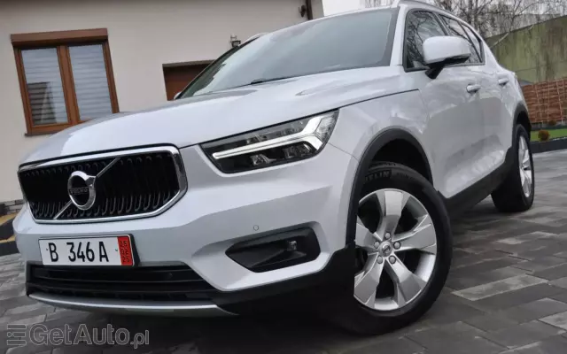 VOLVO XC 40 D3 Momentum Pro