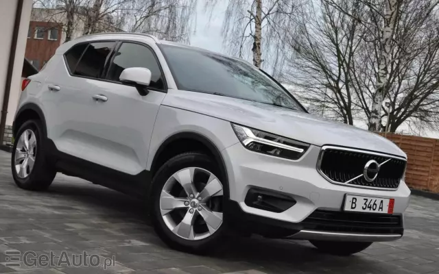 VOLVO XC 40 D3 Momentum Pro
