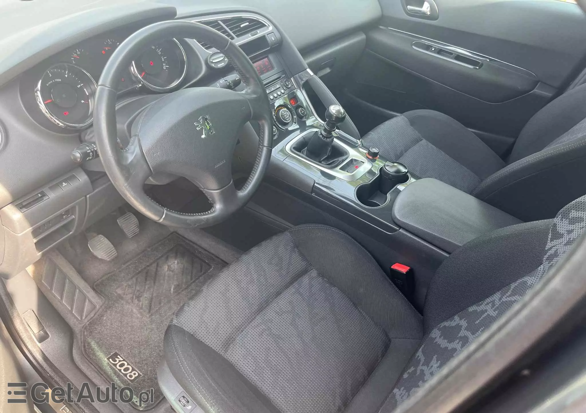 PEUGEOT 3008 HDi FAP 150 Platinum