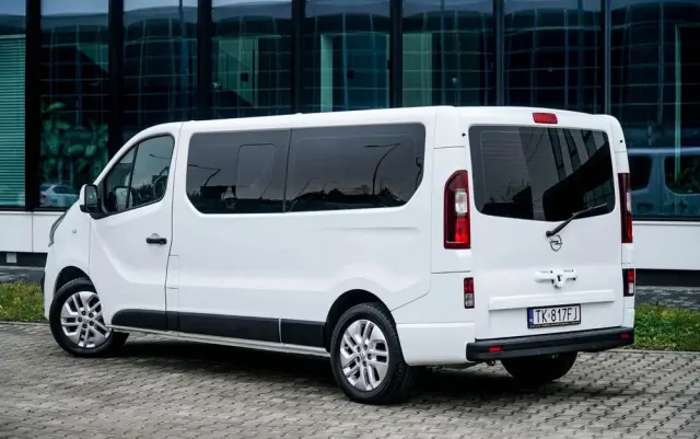 OPEL Vivaro 