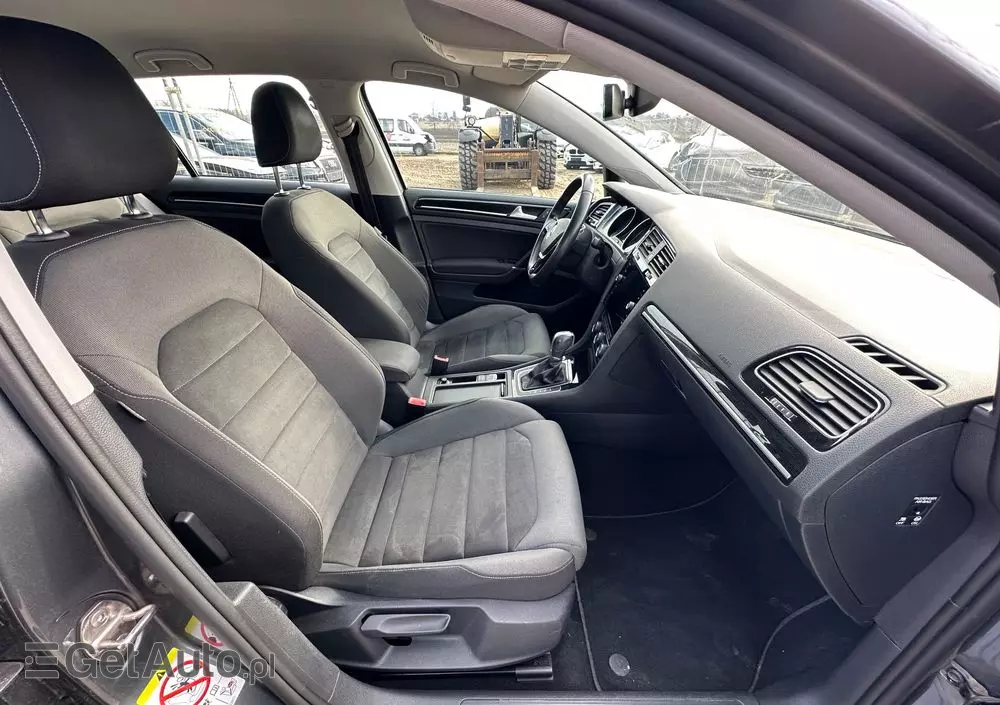 VOLKSWAGEN Golf 2.0 BlueTDI DSG Highline