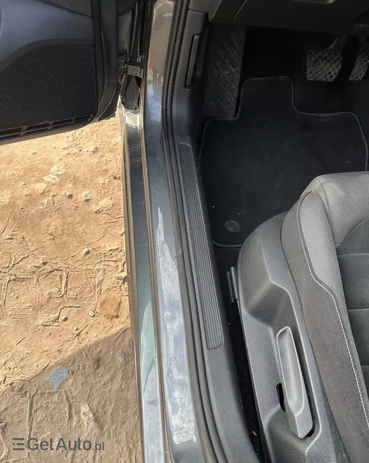 VOLKSWAGEN Golf 2.0 BlueTDI DSG Highline