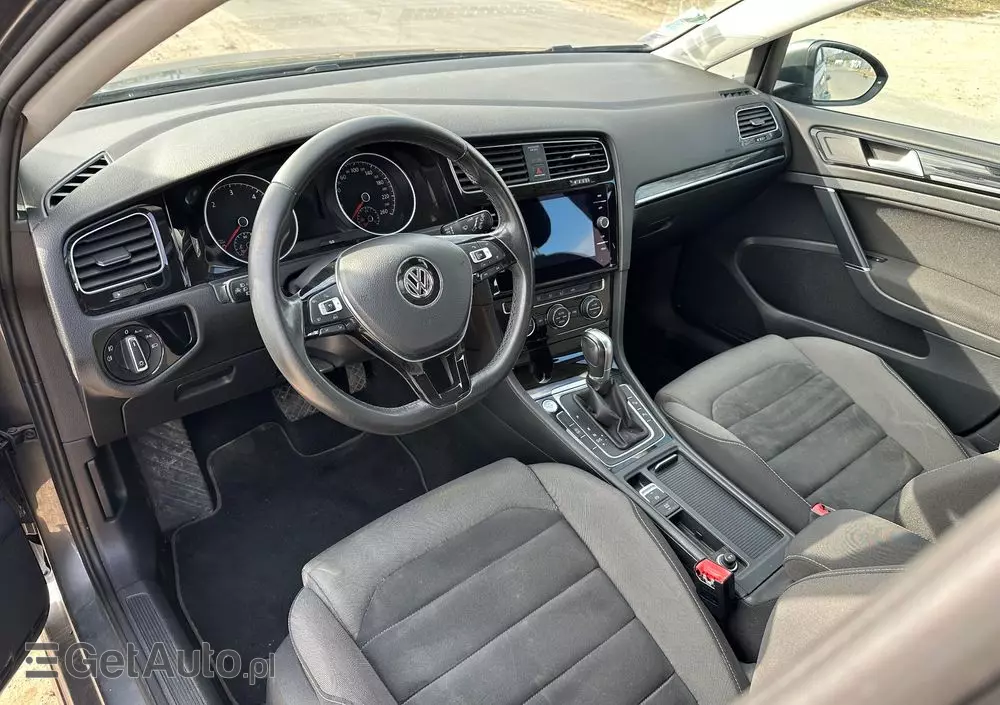 VOLKSWAGEN Golf 2.0 BlueTDI DSG Highline