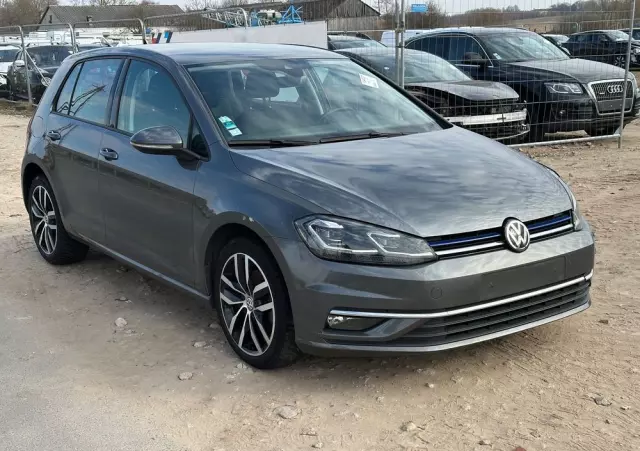 VOLKSWAGEN Golf 2.0 BlueTDI DSG Highline