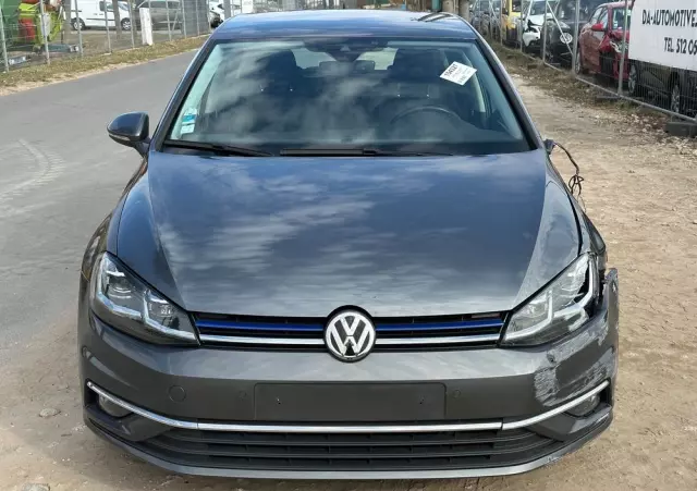 VOLKSWAGEN Golf 2.0 BlueTDI DSG Highline