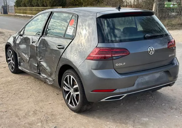 VOLKSWAGEN Golf 2.0 BlueTDI DSG Highline