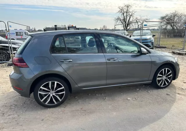 VOLKSWAGEN Golf 2.0 BlueTDI DSG Highline