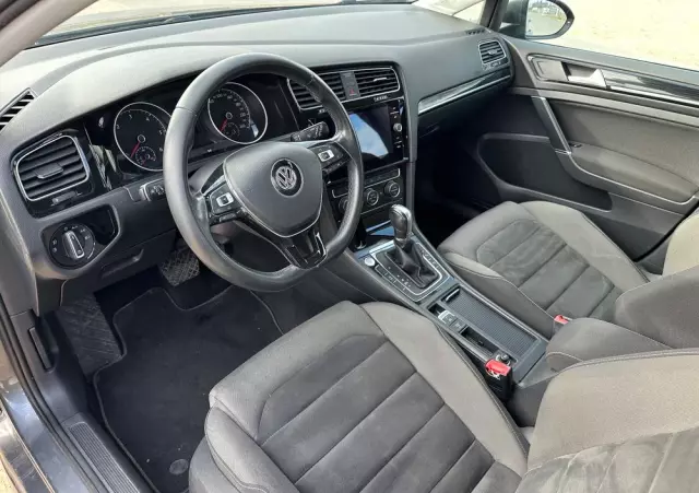 VOLKSWAGEN Golf 2.0 BlueTDI DSG Highline