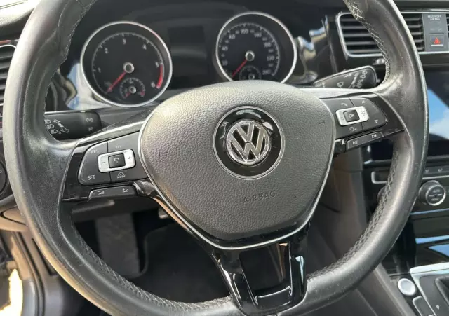 VOLKSWAGEN Golf 2.0 BlueTDI DSG Highline